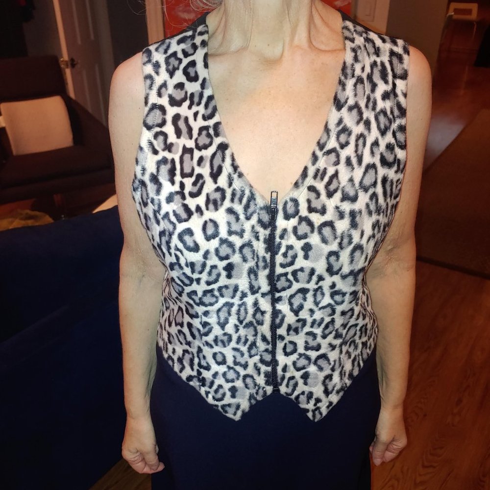 {HENRI BENDEL} LEOPARD VEST with zipper